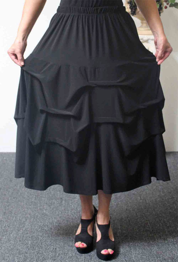 Arsty Skirt,  Designer Lagenlook Skirt, Plus size skirt ,  Gathered skirt ,  Front and back ticjed skirt, Midi Skirt, Addition to our Travel Line with side pockets